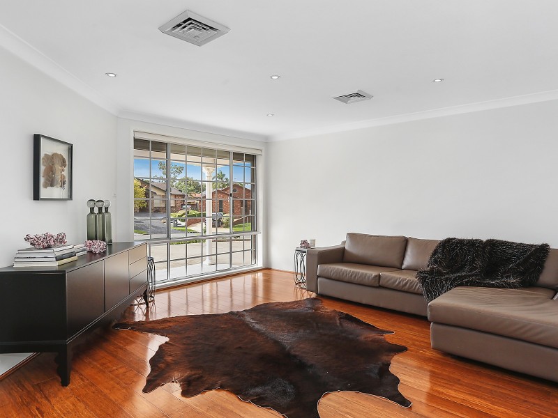 5 Woodman Place, Abbotsbury NSW 2176