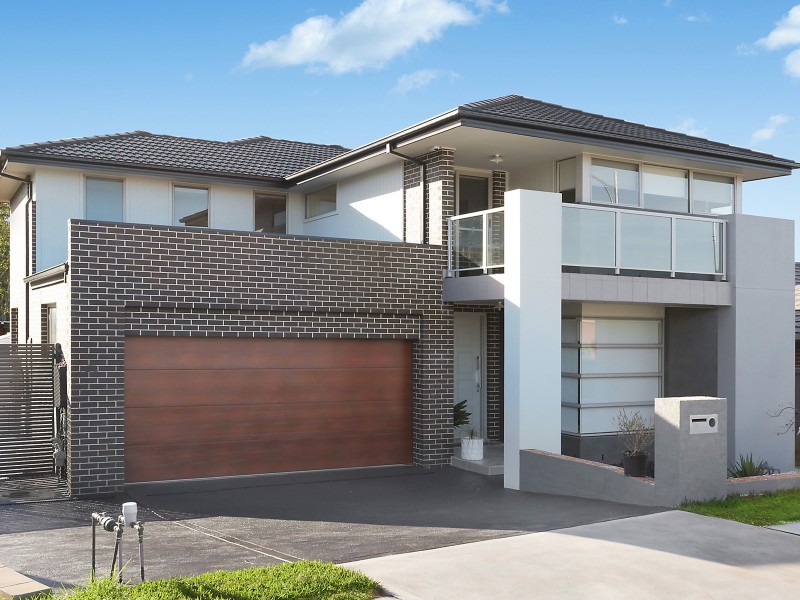 13 Dunell Street, Middleton Grange NSW 2171