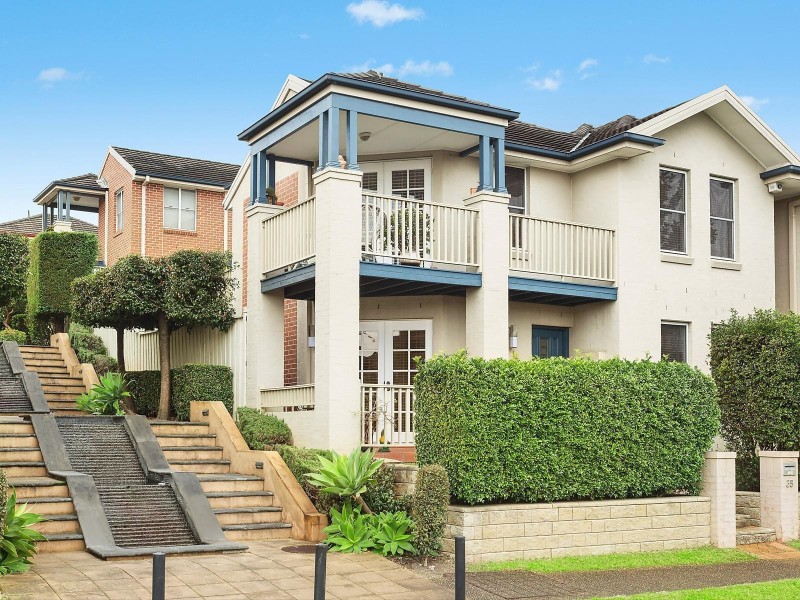 35 Hunterford Crescent, Oatlands NSW 2117