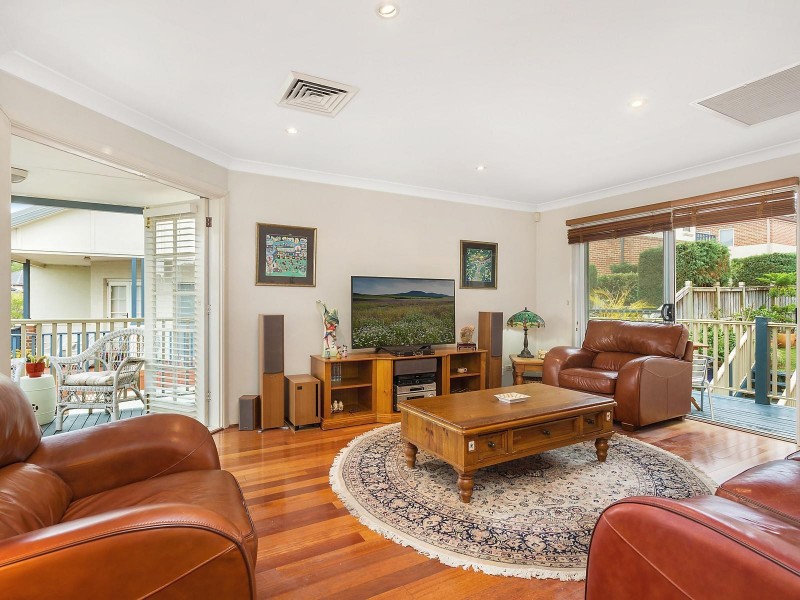 35 Hunterford Crescent, Oatlands NSW 2117
