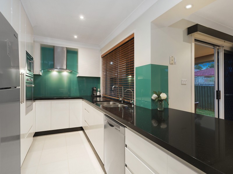 4 Cayley Place, Horningsea Park NSW 2171