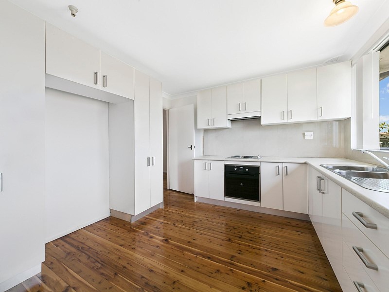 30 Dalton Place, Fairfield West NSW 2165