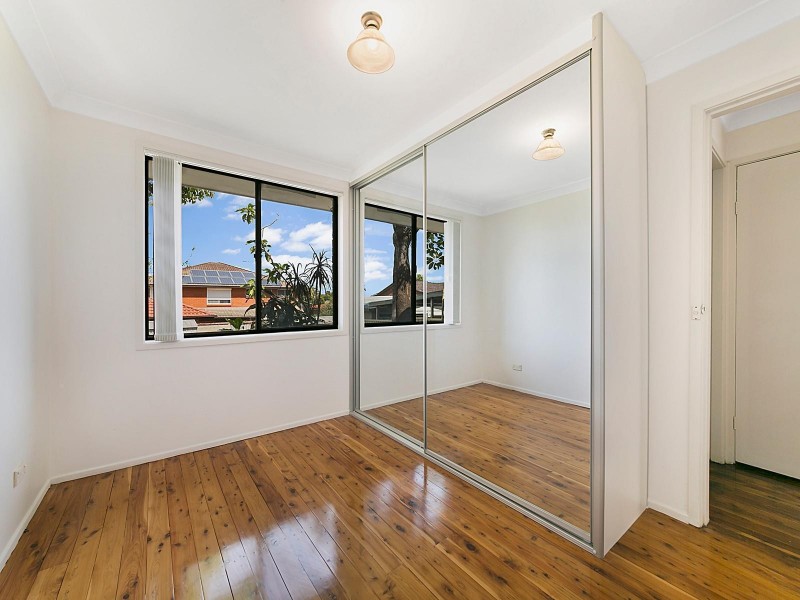30 Dalton Place, Fairfield West NSW 2165