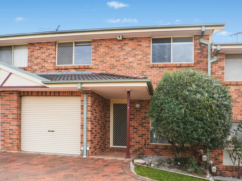 4/130 Glenfield Road, Casula NSW 2170