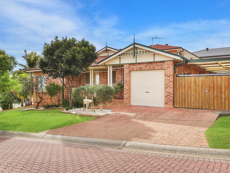 2 Dunk Close, Green Valley NSW 2168