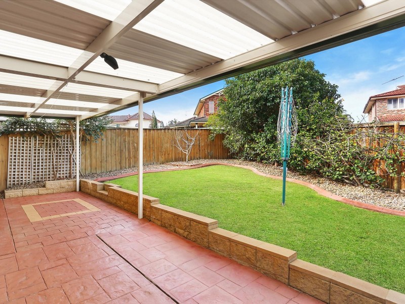 2 Dunk Close, Green Valley NSW 2168