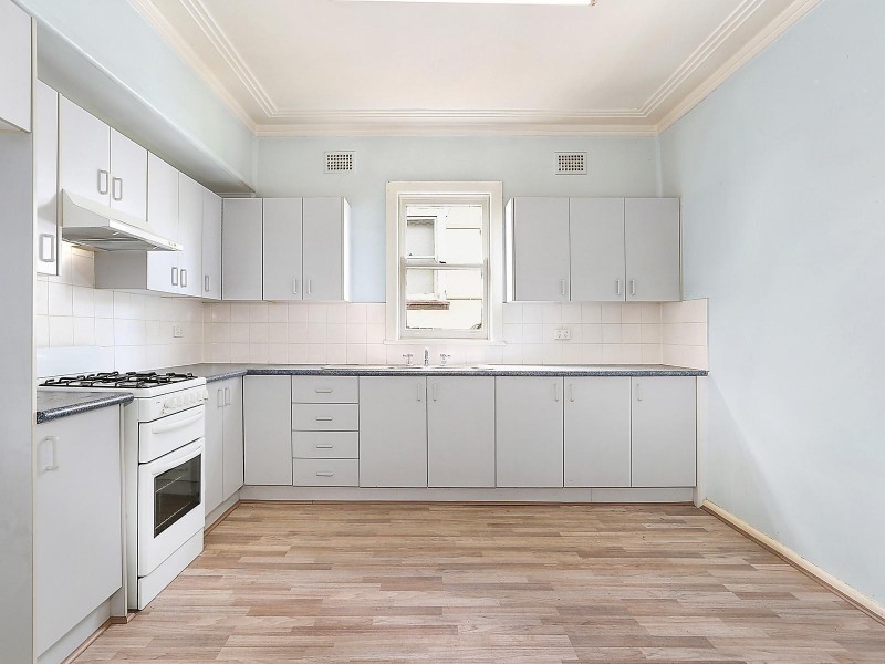 7 Robilliard Street, Mays Hill NSW 2145