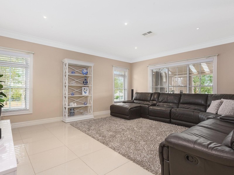 48 The Lanes, Kirkham NSW 2570