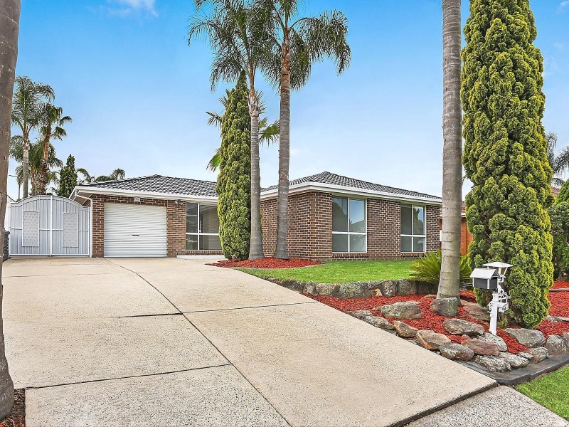 15 Tennant Place, Edensor Park NSW 2176