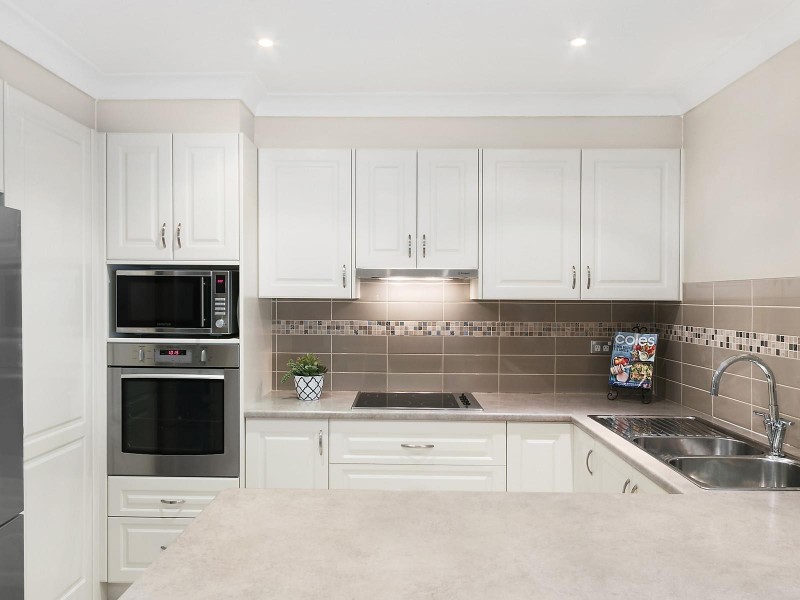 72 Flinders Crescent, Hinchinbrook NSW 2168