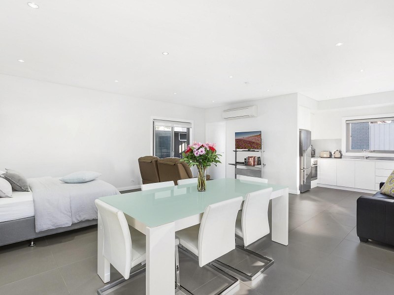 271 Brenan Street, Smithfield NSW 2164