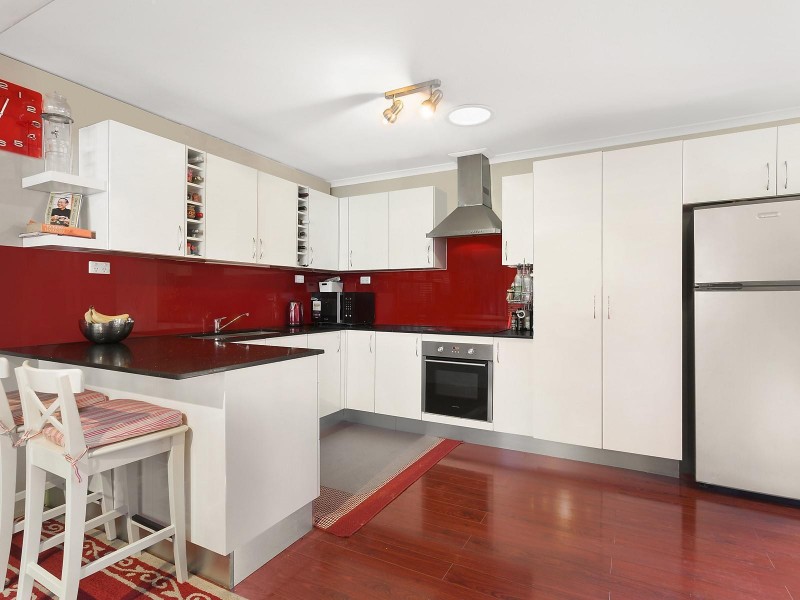 11 Grevillea Close, Bossley Park NSW 2176