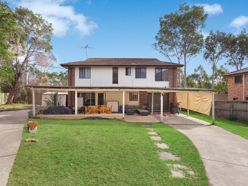 11 Grevillea Close, Bossley Park NSW 2176