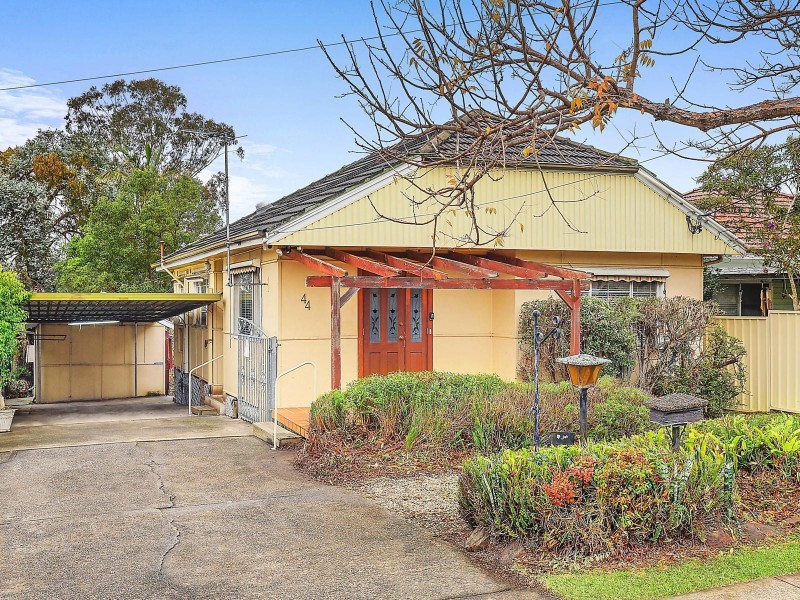 44 Churchill Street, Fairfield Heights NSW 2165