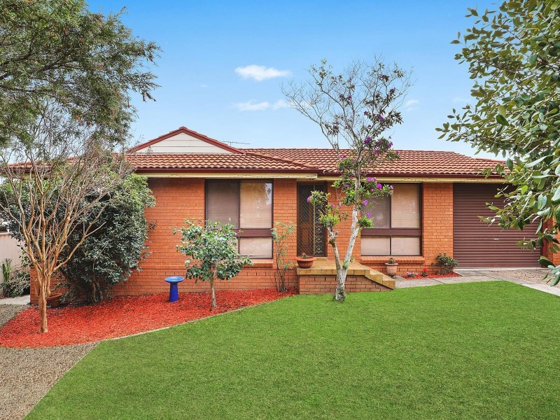 2/3 Amiens Close, Bossley Park NSW 2176