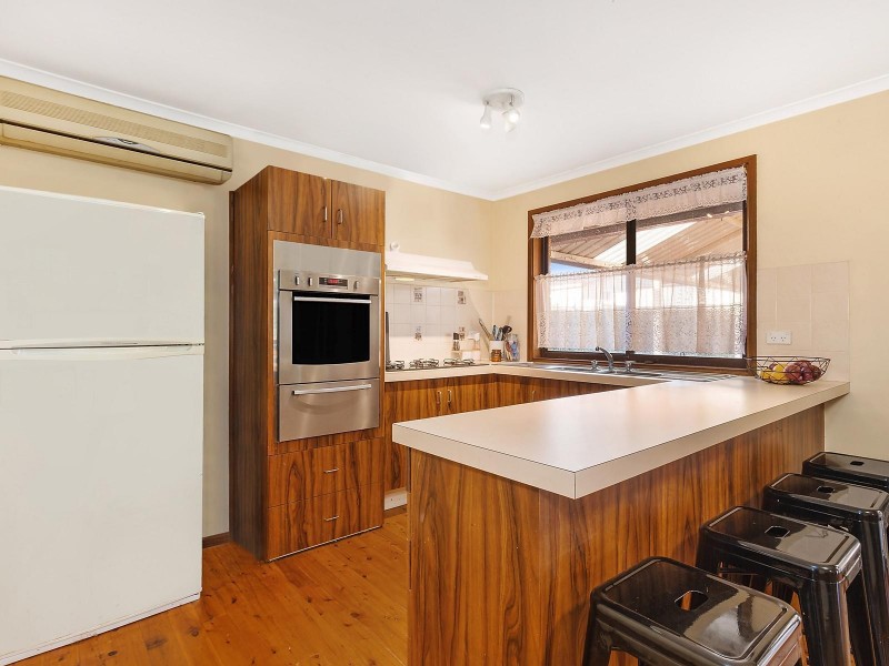 2/3 Amiens Close, Bossley Park NSW 2176