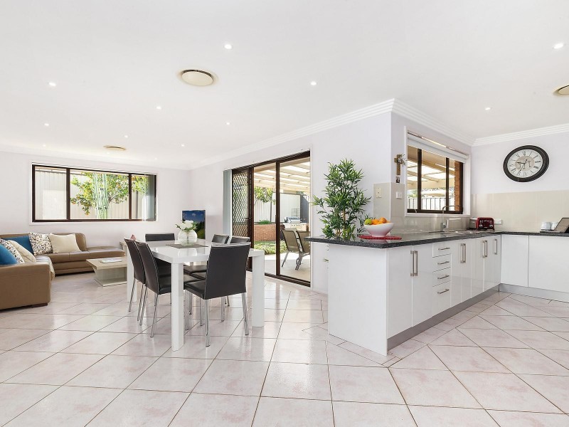 10 Merlot Place, Edensor Park NSW 2176