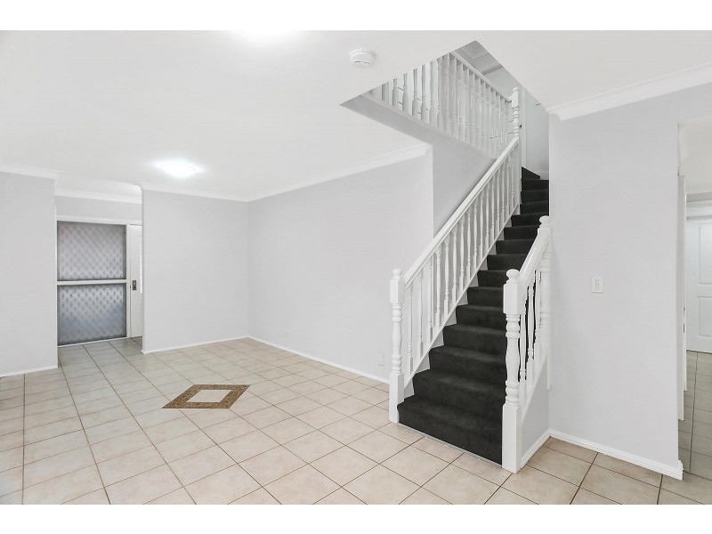 1/2 Vista Street, Oatlands NSW 2117