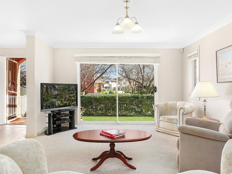 15 The Grove, Oatlands NSW 2117