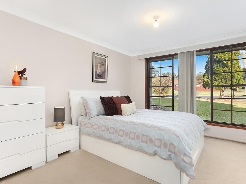 6 Brampton Place, Greystanes NSW 2145