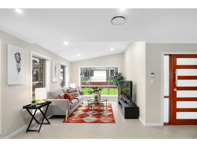 42 Arnett Street, Pendle Hill NSW 2145