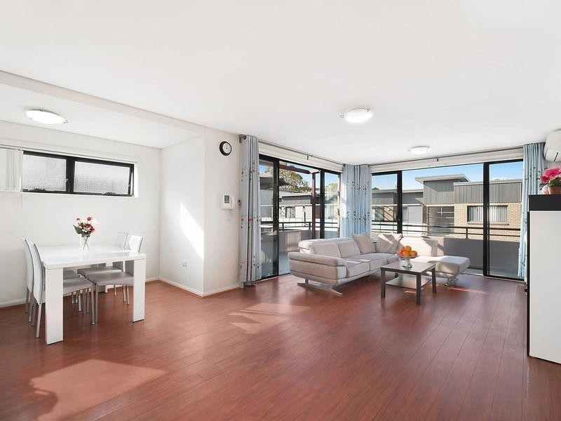 4/13 Howard Avenue, Northmead NSW 2152