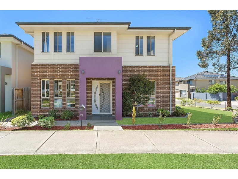 212 Driftway Drive, Pemulwuy NSW 2145