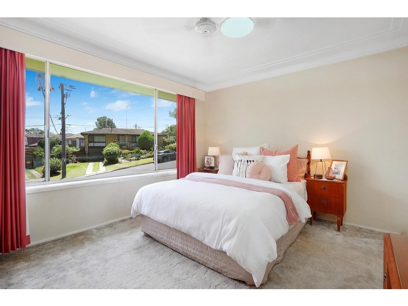2 Cumberland Avenue, Georges Hall NSW 2198