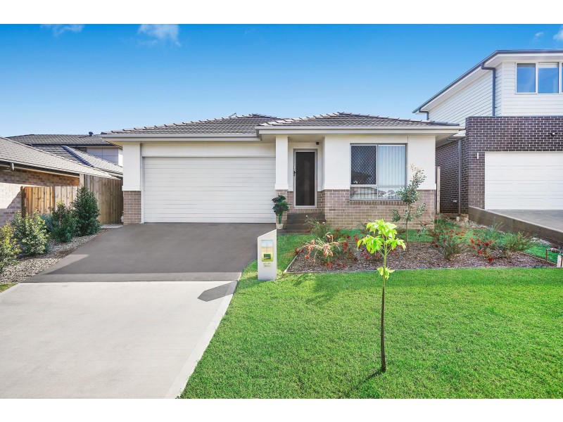 28 Ballinger Avenue, Riverstone NSW 2765