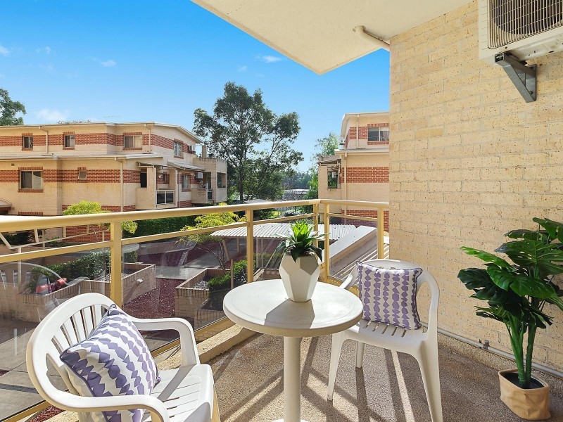 21/2 Wentworth Avenue, Toongabbie NSW 2146