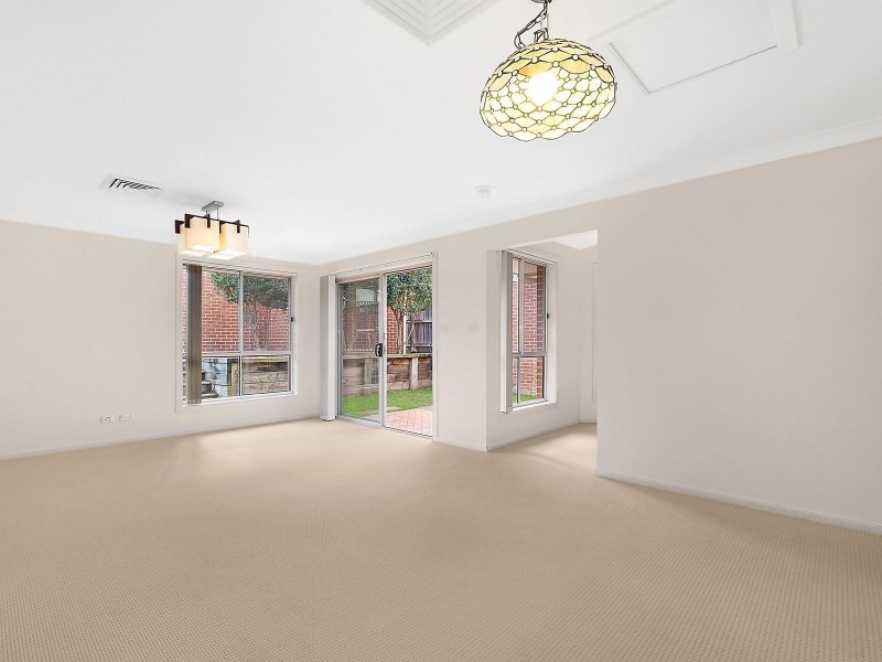 29 Hunterford Crescent, Oatlands NSW 2117