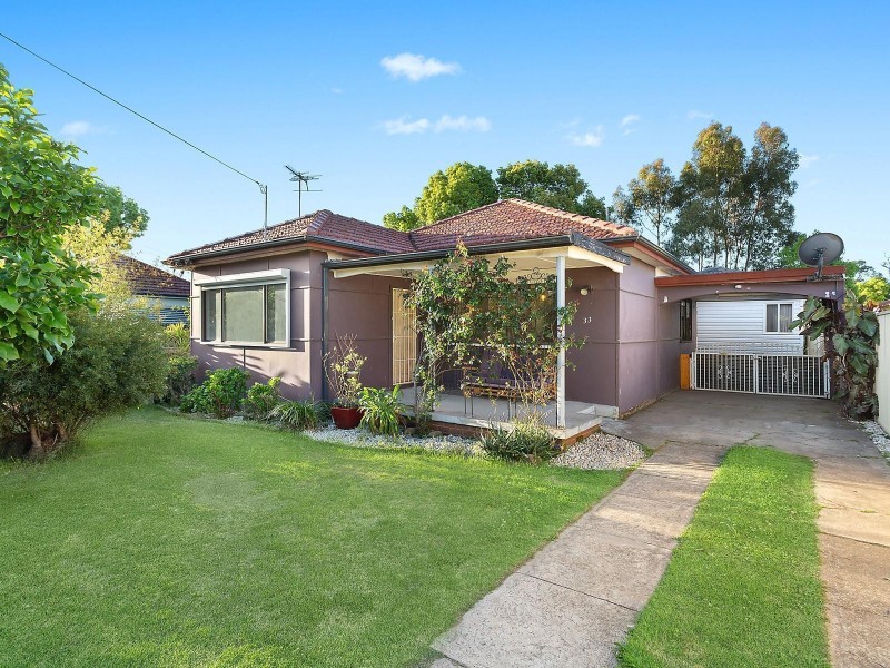 33 Mountford Avenue, Guildford NSW 2161