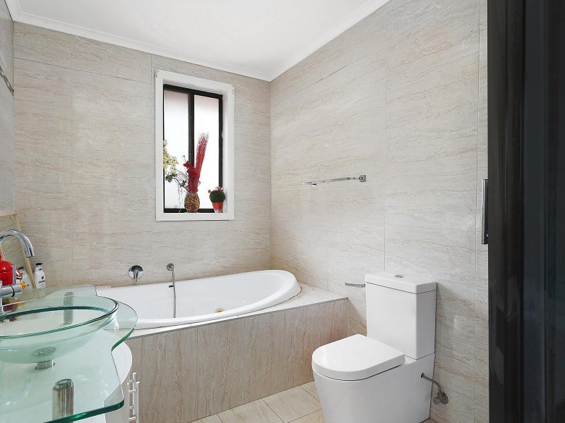 13 Wellington Road, Auburn NSW 2144