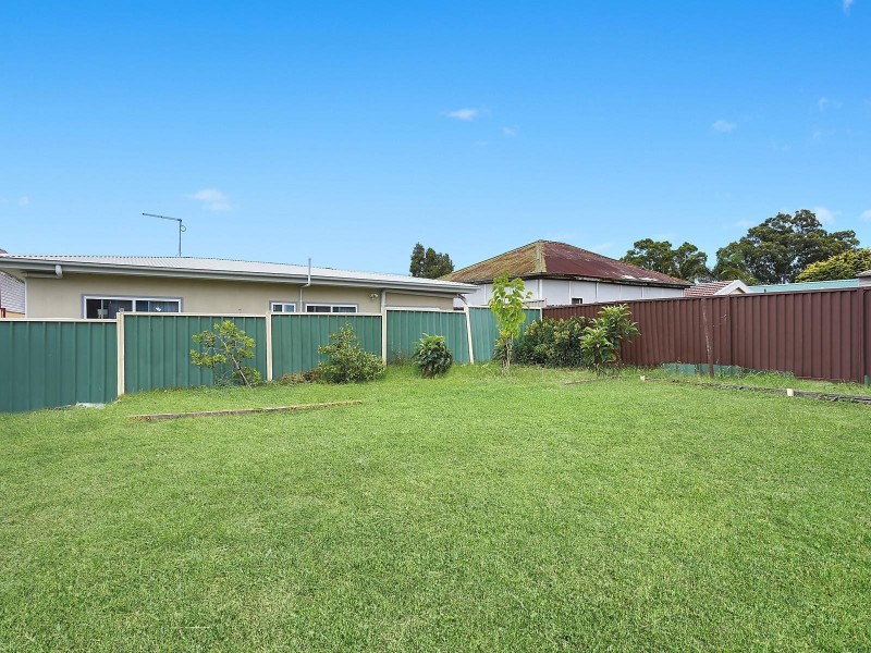13 Wellington Road, Auburn NSW 2144