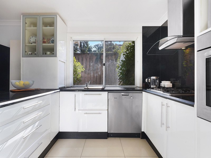 31 Fernbrook Place, Castle Hill NSW 2154