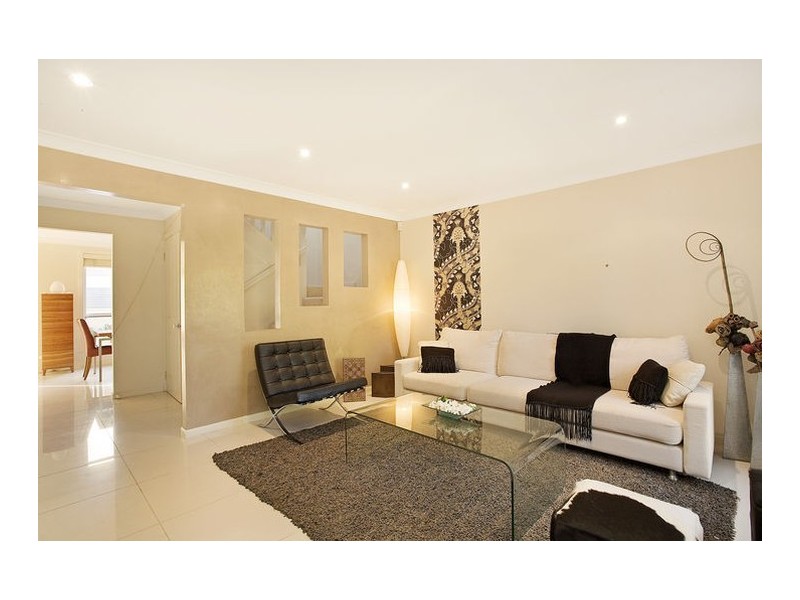 5 Hunterford Crescent, Oatlands NSW 2117