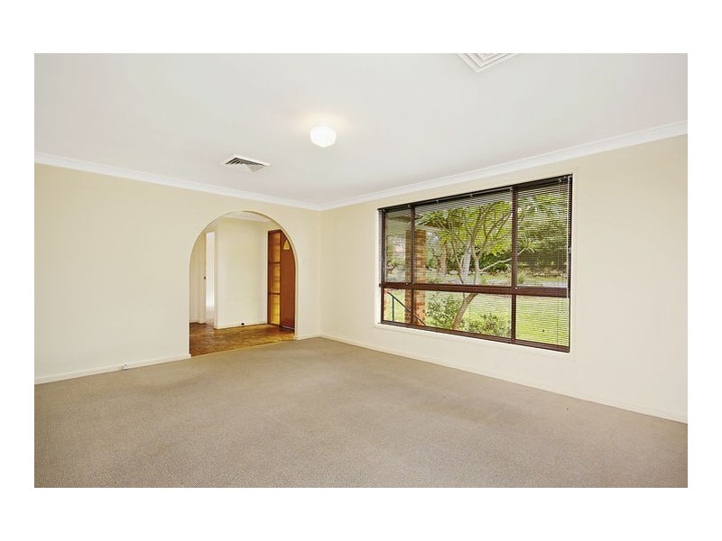 18 Blackwood Place, Oatlands NSW 2117