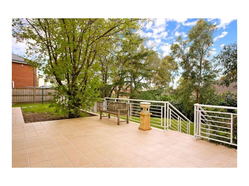 10 Hunterford Crescent, Oatlands NSW 2117