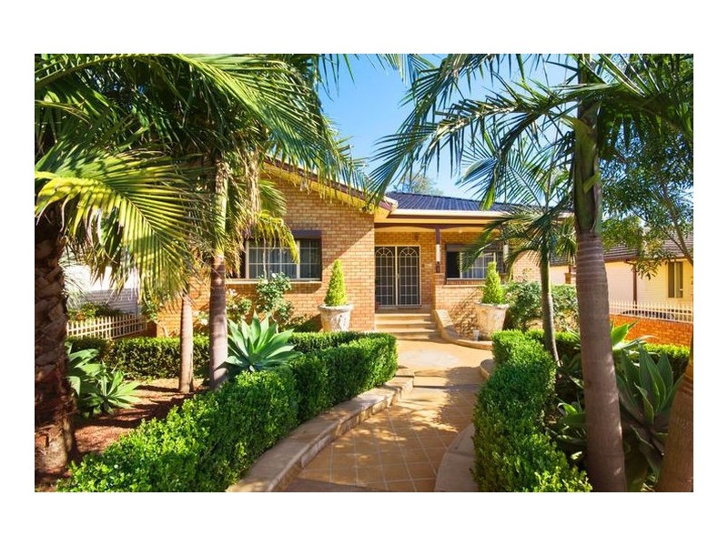 11 Rees Street, Mays Hill NSW 2145