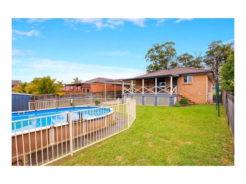 4 Burramy Close, Bossley Park NSW 2176