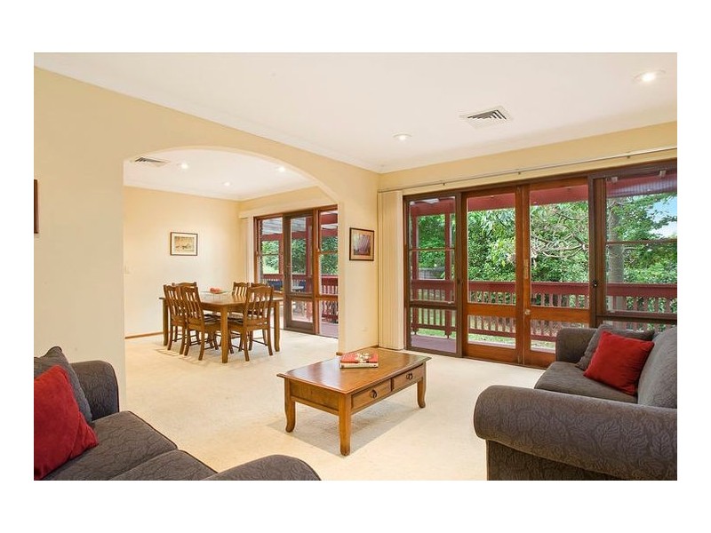 8 Ingleby Street, Oatlands NSW 2117