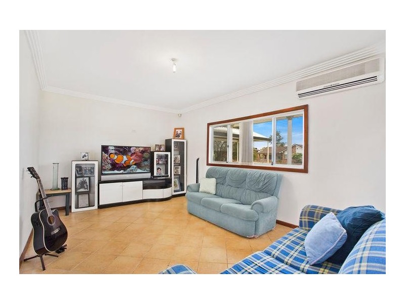 10 Bronsdon Street, Smithfield NSW 2164