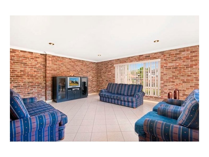 3 Cochran Place, Abbotsbury NSW 2176