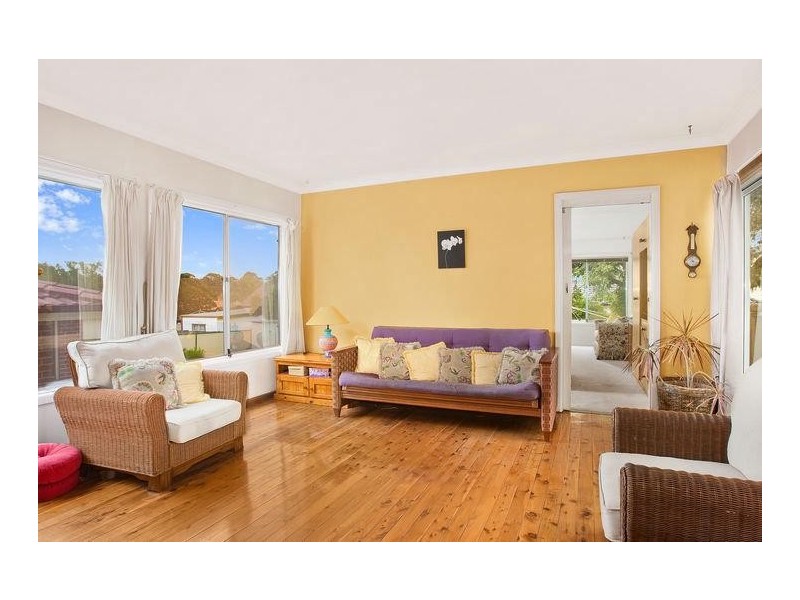 11 Edna Avenue, Merrylands NSW 2160