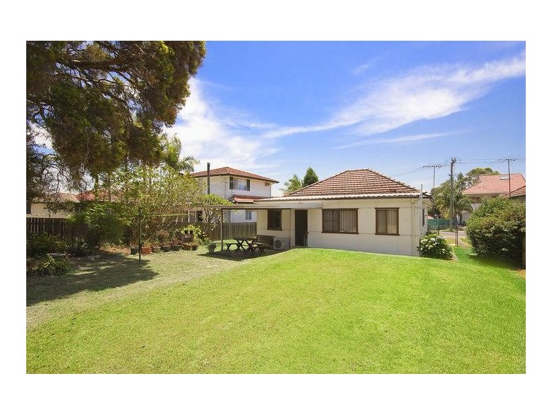 22 Gloucester Avenue, Merrylands NSW 2160