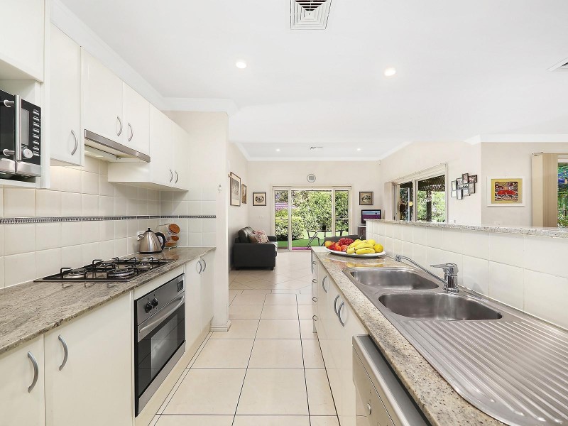 50 Hunterford Crescent, Oatlands NSW 2117