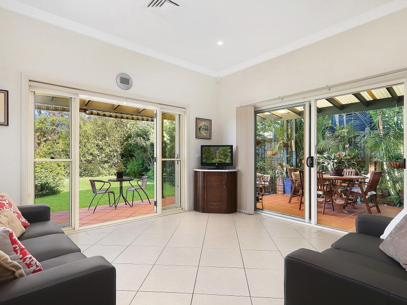 50 Hunterford Crescent, Oatlands NSW 2117