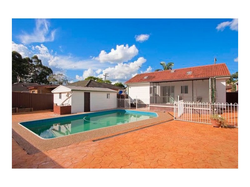 15 Hanbury Street, Greystanes NSW 2145