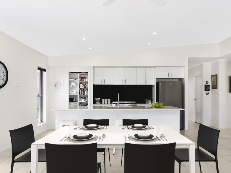 12 Bond Street, Pelican Waters QLD 4551