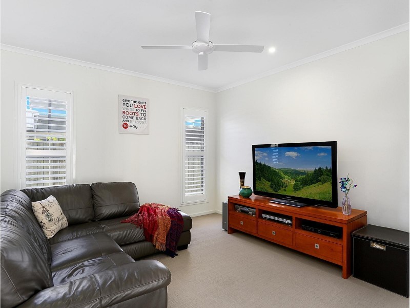 12 Bond Street, Pelican Waters QLD 4551